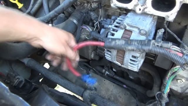 VOLVO XC 90   3.2 бензин снятие генератора VOLVO XC 90 3.2 Petrol Generator Removal