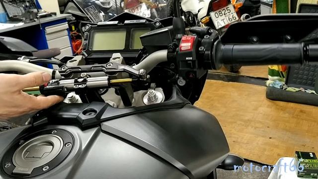 Yamaha MT-09 установка рулевого демпфера
