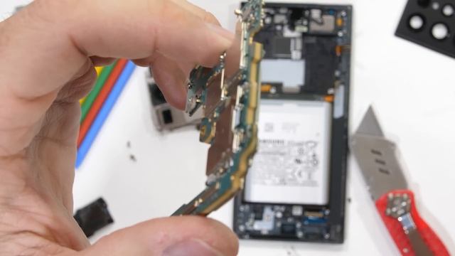 Galaxy S22 Ultra Teardown - Can the S-Pen hole Leak?! смотреть онлайн