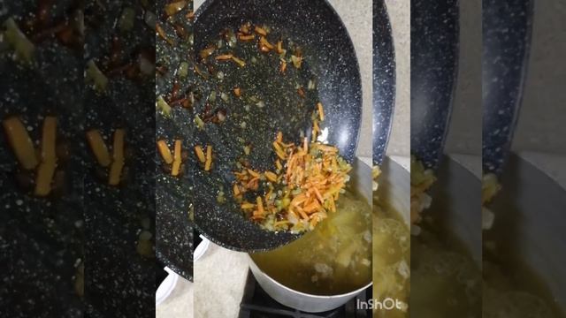 Куриный суп с манными клецками??️? смотреть онлайн