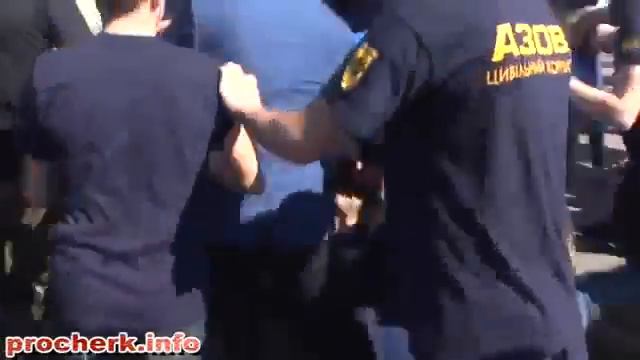 Черкассы.9 мая,2016. ветеранов заставили убрать красный флаг смотреть онлайн