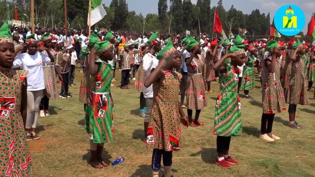 Ibiswi vy'inkona vyo muri komine Tangara vyarasubiyemwo imwe mu migani ya Sogokuru Petero Nkurunziz смотреть онлайн