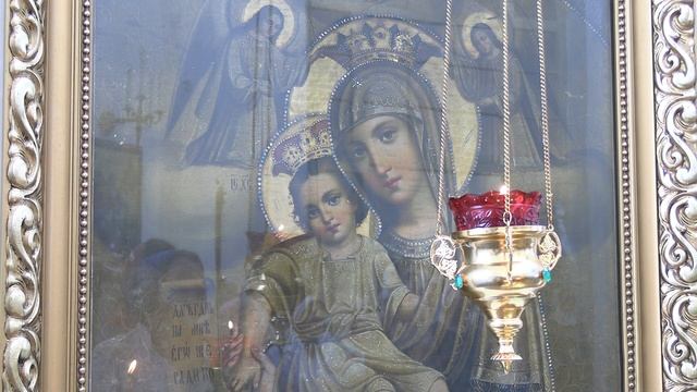 Божественная Литургия в праздник Успения Пресвятой Богородицы смотреть онлайн