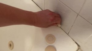 Как удалить старый силикон с ванны