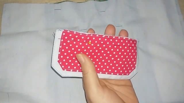 Bolso Embutido Com Lapela Decorada - EP 143 смотреть онлайн