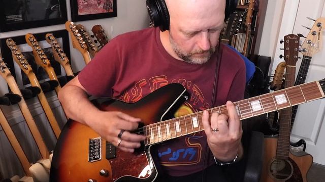 Alan Harwood Guitar Collection 14 - Reverend Airwave 12 String Sunburst смотреть онлайн