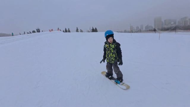 Insta360 Ace Pro / Edmonton Ski Club смотреть онлайн