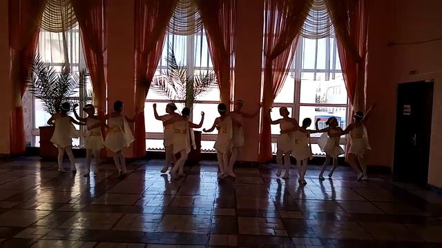 Греческий танец "Sakena" смотреть онлайн