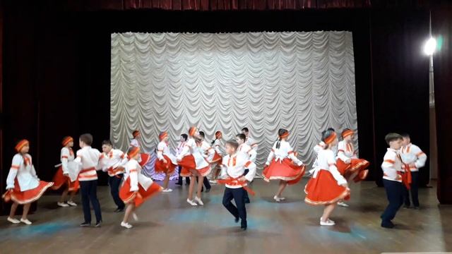 939 Хореографическая студия «Степ ап» Белорусская полька Грузинский девичий смотреть онлайн