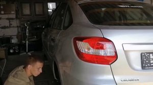 Лада Гранта. Самостоятельная обработка арок нового автомобиля антикором.