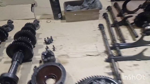 Сломалась КПП трактора Т-16.