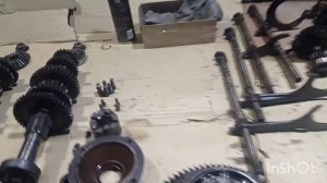 Сломалась КПП трактора Т-16.