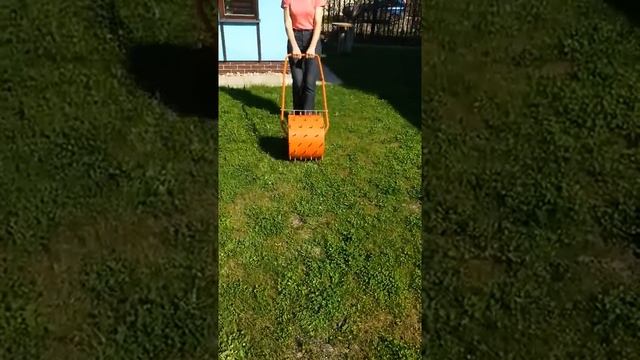 Ёжик-Каток для аэрации газона смотреть онлайн