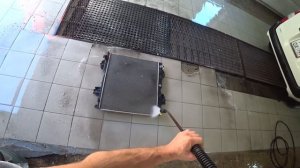 403000км. не мыл радиатор\Разорвало соты\Как правильно мыть радиаторы?