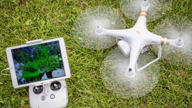 10 STUPID Things People Have Done with DRONES! смотреть онлайн