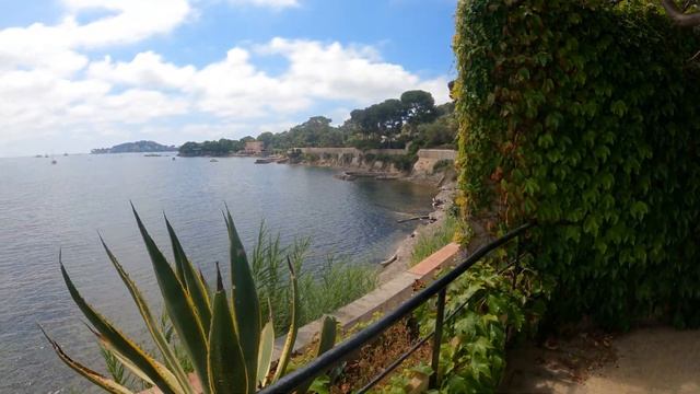 Saint-Jean-Cap-Ferrat, Côte d'Azur, France, French riviera Walking Tour 4k смотреть онлайн