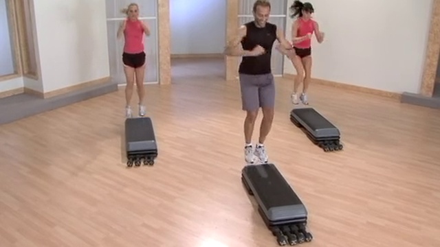 Patrick_Goudeau.HARD_WORK_Conditioning_2.02.Lower_Body.[x264.aac].tRuAVC.minirip смотреть онлайн