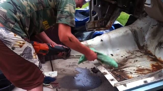 tiago cutting his shit falcon 1 смотреть онлайн