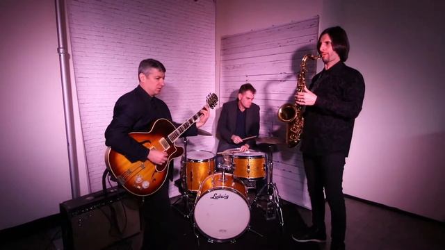 Perfect - Ed sheeran (Sax, guitar, drums Trio) смотреть онлайн