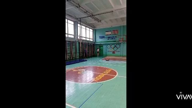 2_5363921107638304379.mp4