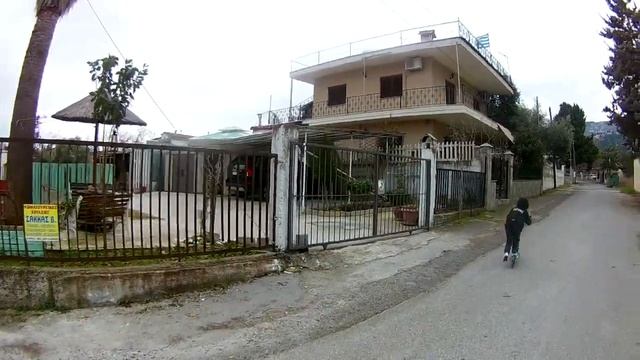 GREECE.PLATAMONAS.ПРОГУЛКА ПЛАТАМОНАС ПЕШКОМ ПО УЛИЦАМ .ГРЕЦИЯ смотреть онлайн