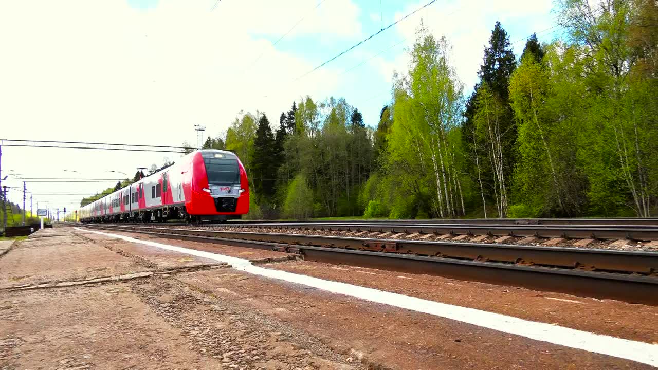 В Костроме автовладельцам напомнили правила движения через железнодорожные переезды