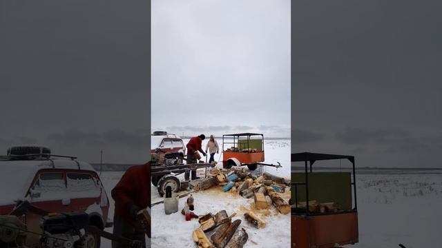 Дровокол-вещь. Полчаса и два куба дров смотреть онлайн