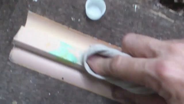 Чем отмыть засохшую краску с пола, плинтуса и т. д. если ацетон и уайт-спирит не берёт смотреть онлайн