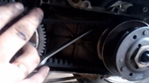 как правильно открутить передний и задний вариатор скутера