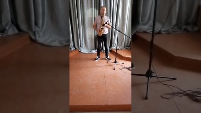 Лесной олень.MP4 смотреть онлайн