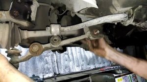 Замена сальника левого привода (ШРУСа) на ВАЗ 2108-2115..mp4