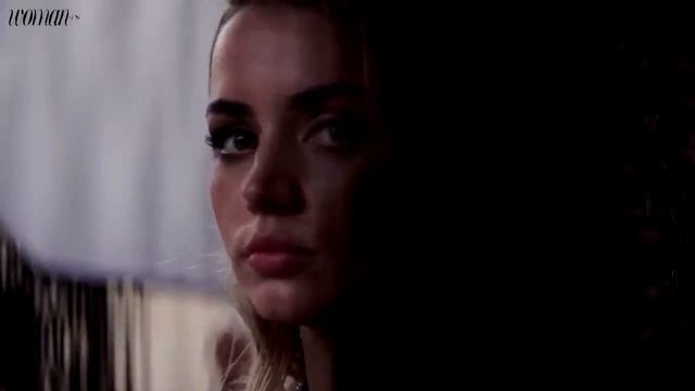 Hot Ana De Armas смотреть онлайн