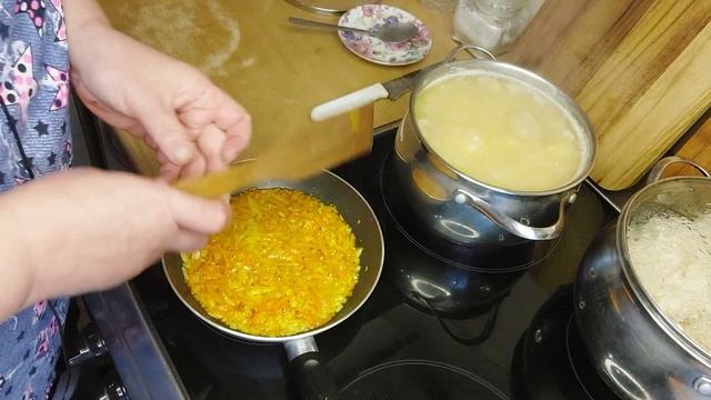 Гороховый суп/пожарила курочку/замариновала рульку/ смотреть онлайн
