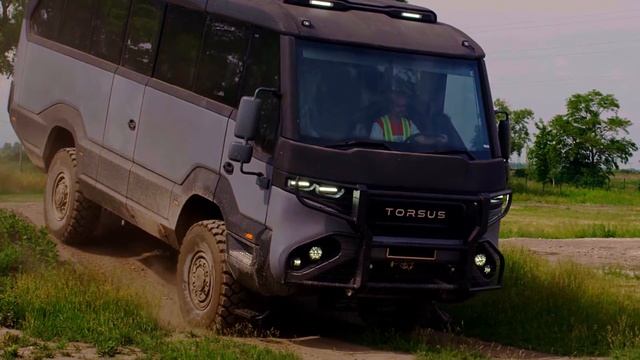 Полноприводный автобус TORSUS Praetorian.