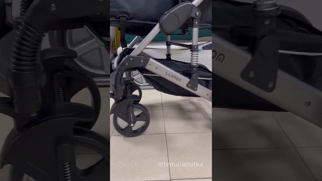 Обзор коляски-трансформера LUXMOM 555 2в1