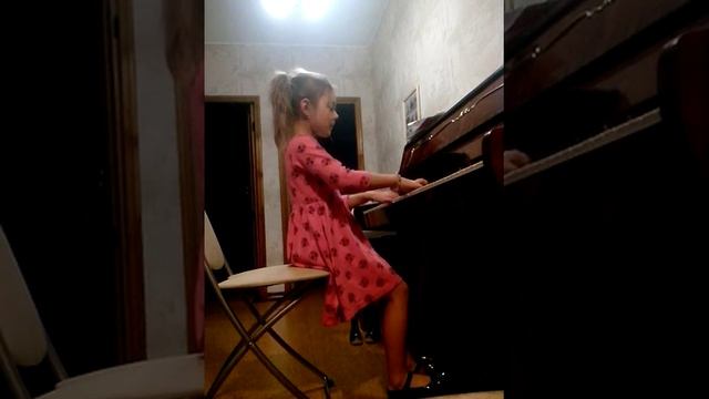Лепин Мальвина в исполнении Кручининой Ксении смотреть онлайн