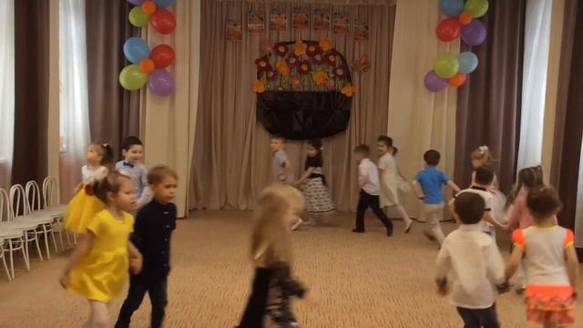 8 Марта. Группа "Карапузики". Часть 3 смотреть онлайн