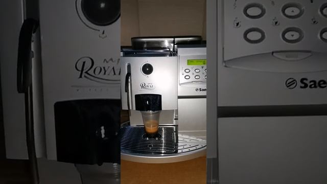 Saeco Royal PROFESSIONAL смотреть онлайн