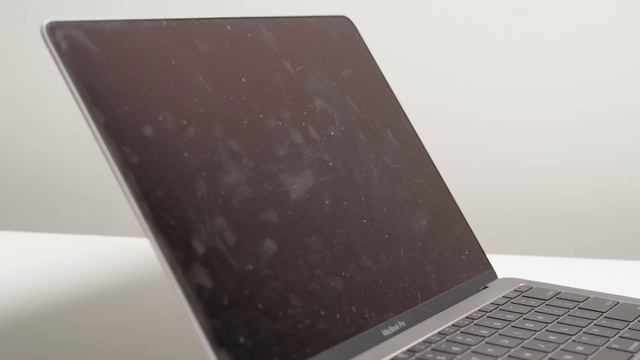 Cleaning a DIRTY MacBook! (How To Safely Clean Your Laptop) смотреть онлайн