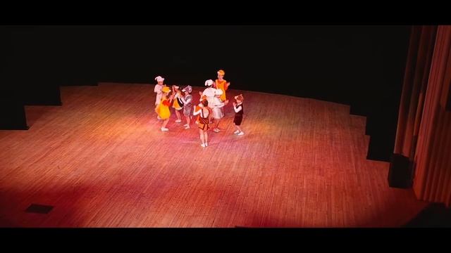 "Зверюшки на опушке", ансамбль танца "Кудринка", 22.05.2022, ЦДКЖ смотреть онлайн