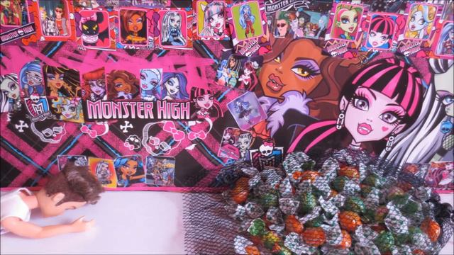 Дракулаура охотится на конфеты! Стоп моушен Монстер Хай Stop Motion Monster High смотреть онлайн