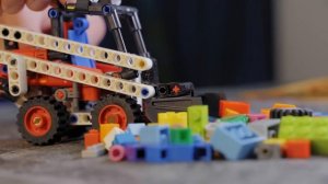 ПОЧЕМУ ЛЕГО СТОИТ ТАК ДОРОГО ?