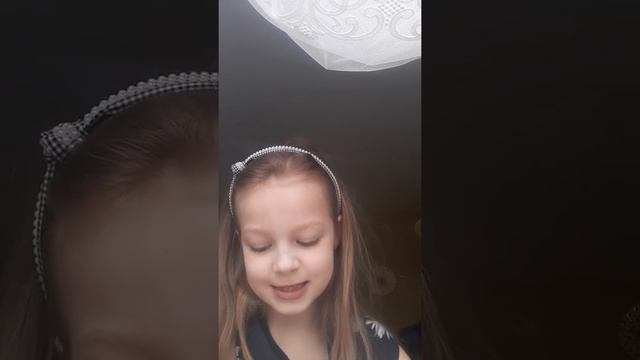 Читаешь ты, читаю я, читаем вслух мы все, друзья. смотреть онлайн