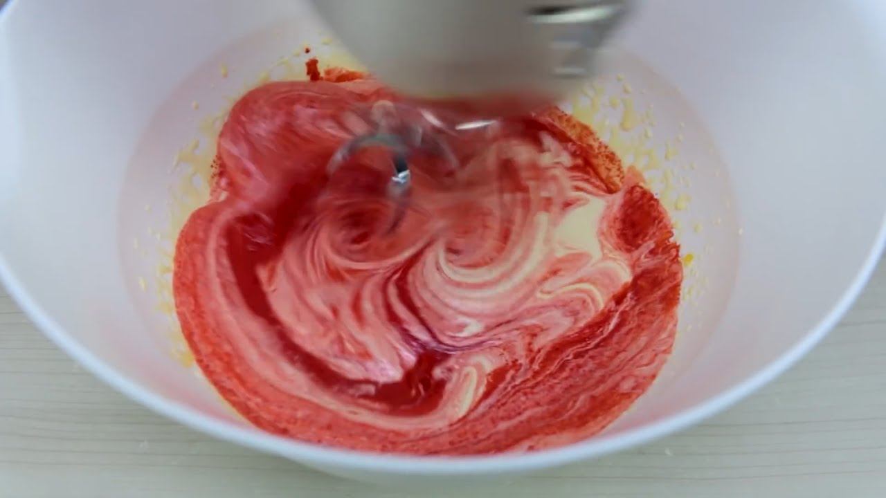 Как окрашиваю КРЕМ, Мастику, Шоколад, Тесто и тд. - Я - ТОРТодел! смотреть онлайн