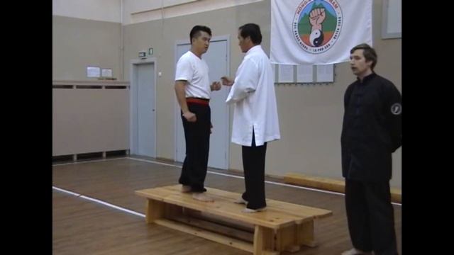 Ly Hong Thai. "Hong-gia Vietnam". Fight on the platform. смотреть онлайн