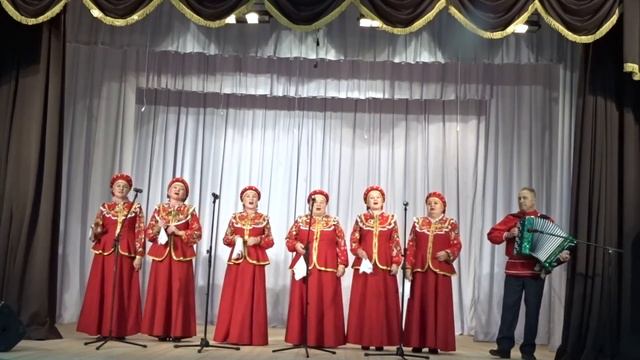 Ансамбль "Хуторяне" "Шел казак на побывку домой" МКУК ДК "Октябрь" смотреть онлайн