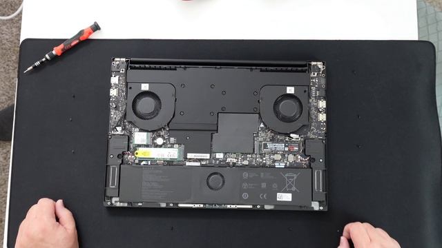 Razer Blade 18 Long Review - 6 Months Later смотреть онлайн