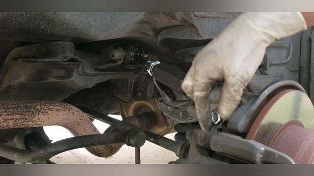 Installing Adjustable Rear Arm to proper Aligment - Honda Element & CRV смотреть онлайн