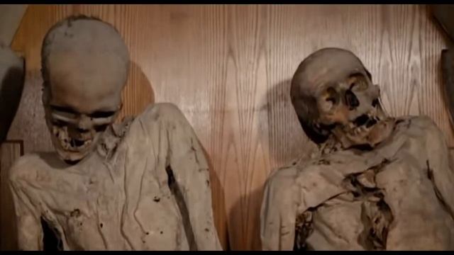 Самые жуткие кладбища в мире смотреть онлайн