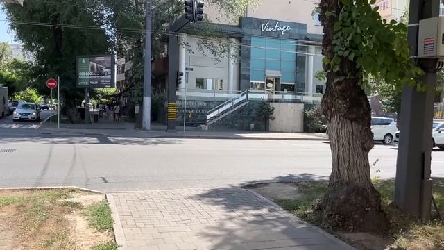 Арбат в Алматы // Обед как в столовой // Влог США смотреть онлайн